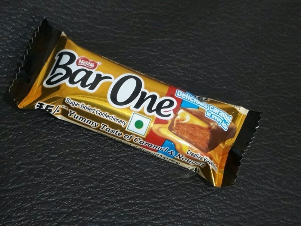 Desipan Bar One sugar-boiled confectionery bar with caramel and nougat filling. Golden wrapper.