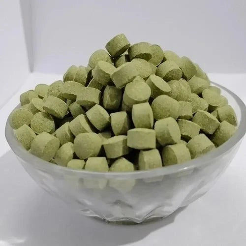 Desipan green herbal supplement pellets for small animals, reptiles, and amphibians. Nutrient-rich, bite-sized, and all-natural.